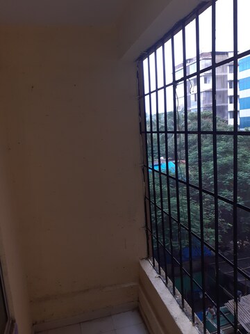 Room in 1 BHK Apartment at Shiv Shakti CHS Goregaon, Goregaon East – for Rent