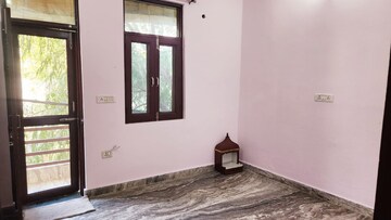 Room in 2 BHK Builder Floor at Aya Nagar – for Rent