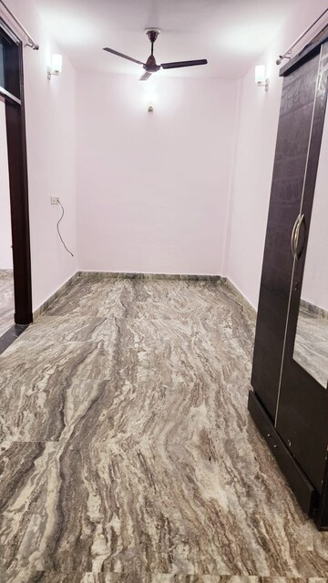 Bedroom in 2 BHK Builder Floor at Aya Nagar – for Rent