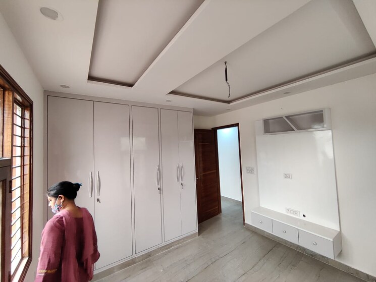 undefined, rohini sector 24 3 Bedroom 90 Sq.Mt. Builder Floor In Rohini Sector 24 Delhi 8170496