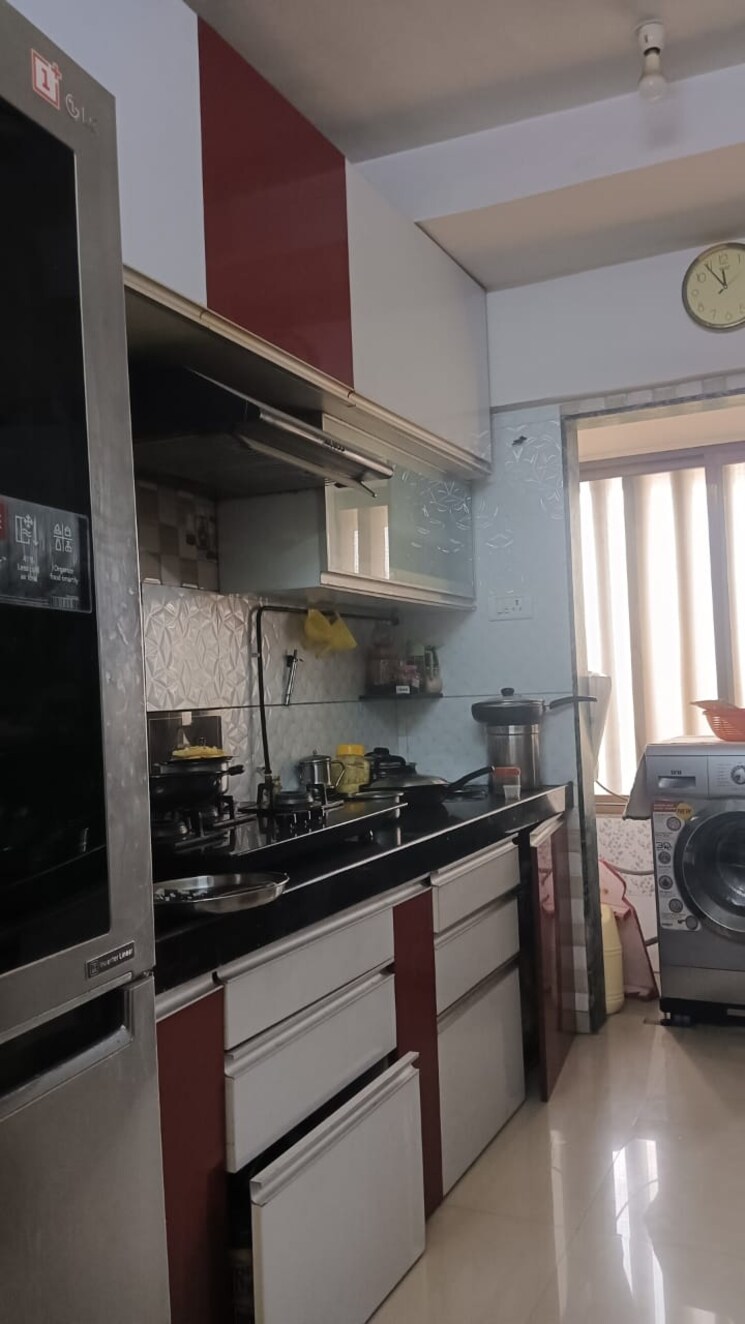 Kitchen, om-sai-charan-chs 3 Bedroom 1010 Sq.Ft. Apartment In Borivali West Mumbai 8170495