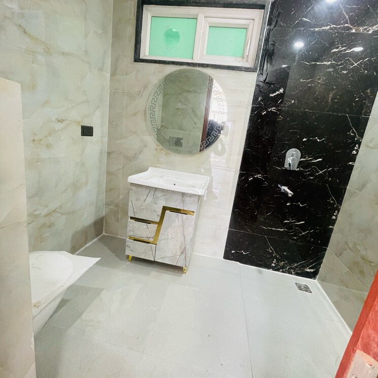 Bathroom, ansal-api-esencia 4 Bedroom 300 Sq.Yd. Builder Floor In Sector 67 Gurgaon 8170519