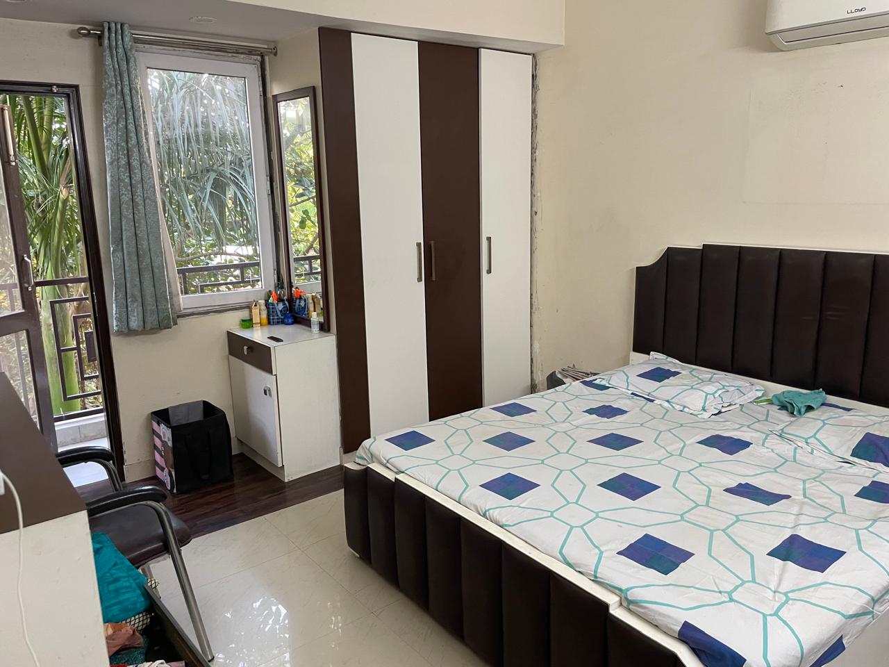 3 BHK Apartment For Sale in D-6 Block Vasant Kunj Dda