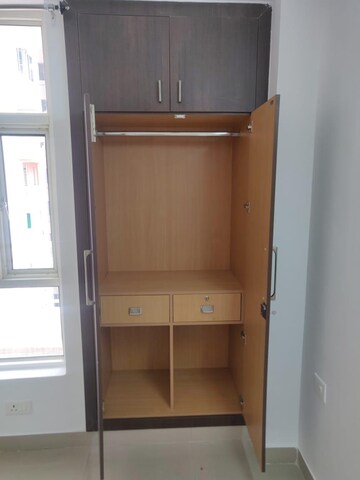 2 BHK Apartment For Rent in Supertech Cape Town, Sector 74
