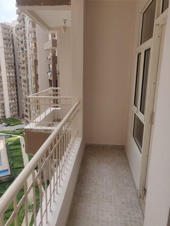 2 BHK Apartment For Rent in Supertech Cape Town Sector 74 Noida  8170526