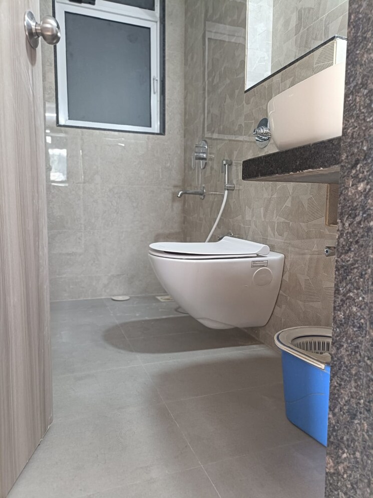 Bathroom, ashar-axis 2 Bedroom 678 Sq.Ft. Apartment In Majiwada Thane 8170540