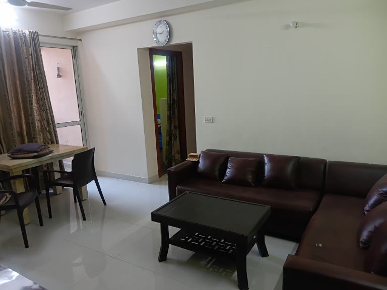 2 BHK Apartment For Rent in Jaypee Greens Kosmos
