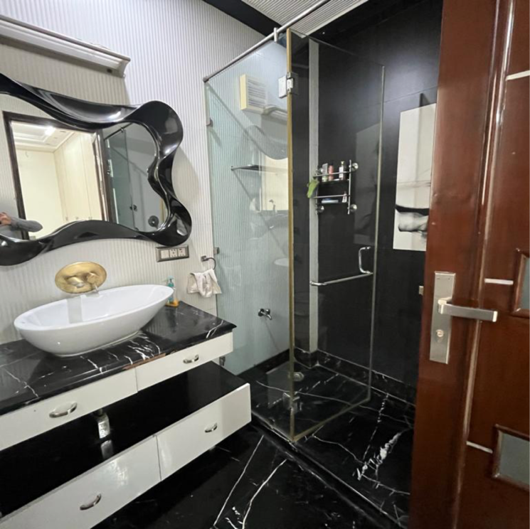 Team Area, shalimar bagh 3 Bedroom 80 Sq.Yd. Independent House In Shalimar Bagh Delhi 8170601