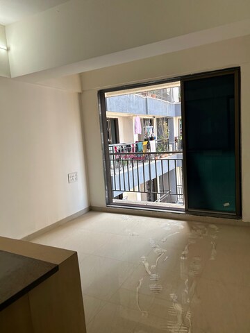 Room in 2 BHK Apartment at Surya Kiran CHS Andheri, Andheri West – for Rent