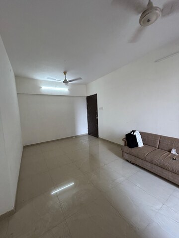 Room in 2 BHK Apartment at Surya Kiran CHS Andheri, Andheri West – for Rent