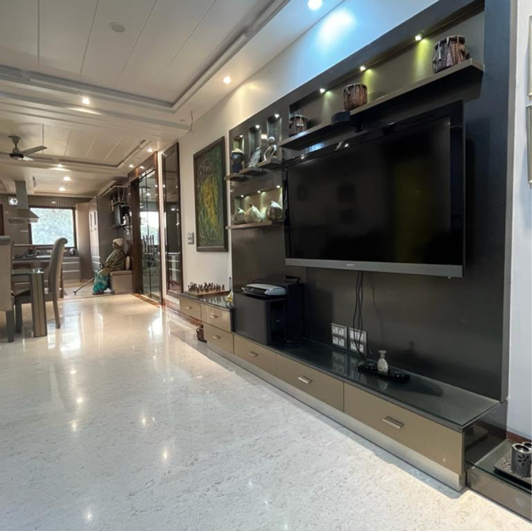 Living Room, shalimar bagh 3 Bedroom 100 Sq.Yd. Builder Floor In Shalimar Bagh Delhi 8170618