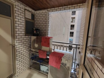 Master Bedroom in 3 BHK Apartment at Hiranandani Fortune City, New Panvel – for Sale