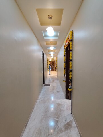 Building Lobby in 3 BHK Apartment at Hiranandani Fortune City, New Panvel – for Sale