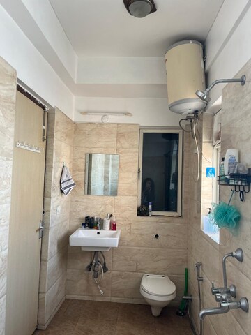 Bathroom in 3 BHK Builder Floor at Ardee City, Sector 52 – for Rent