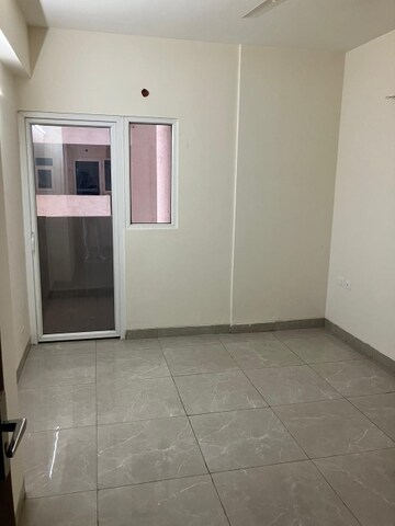 Room in 3 BHK Apartment at SKA Divya Towers, Sector 16 Greater Noida – for Rent