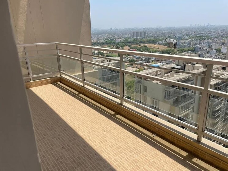 Balcony, indiabulls-enigma 4 Bedroom 3350 Sq.Ft. Apartment In Sector 110 Gurgaon 8170674