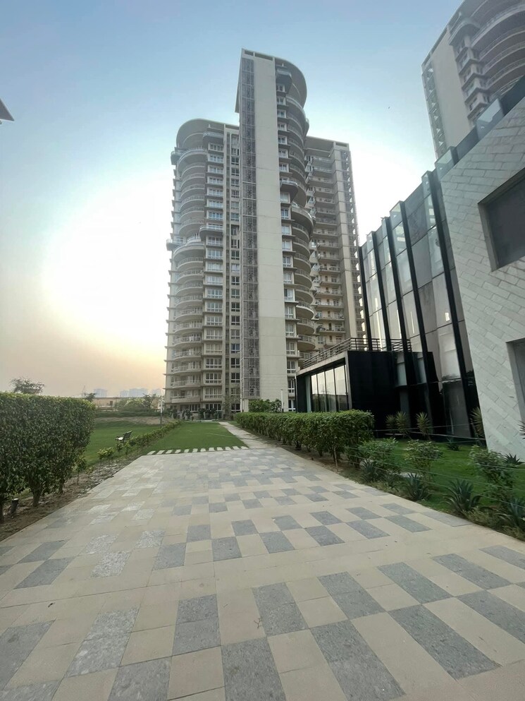 Exterior View, indiabulls-enigma 4 Bedroom 3350 Sq.Ft. Apartment In Sector 110 Gurgaon 8170674