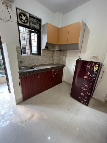 Living Room in 1 RK Builder Floor at Sushant Lok 1, Sector 43 – for Rent