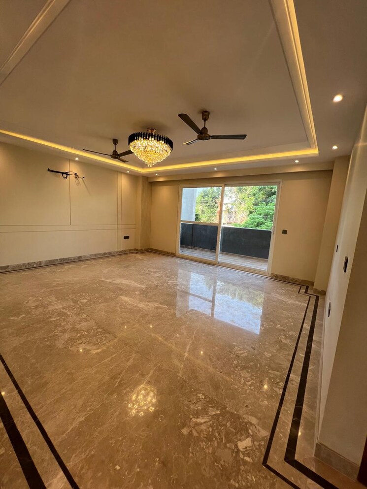 Room, sector 46 3 Bedroom 2230 Sq.Ft. Builder Floor In Sector 46 Faridabad 8170709