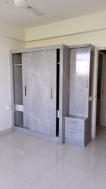 Room in 2 BHK Apartment at Signature Global Synera, Sector 81 – for Rent