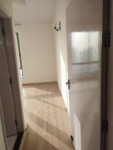 Furnished Amenities in 3.5 BHK Apartment at Pioneer Park Phase 1, Sector 61 – for Rent