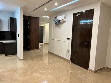 Room in 3.5 BHK Builder Floor at Sushant Lok 1, Sector 43 – for Rent