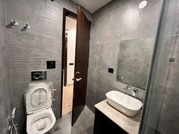 Bathroom in 3.5 BHK Builder Floor at Sushant Lok 1, Sector 43 – for Rent