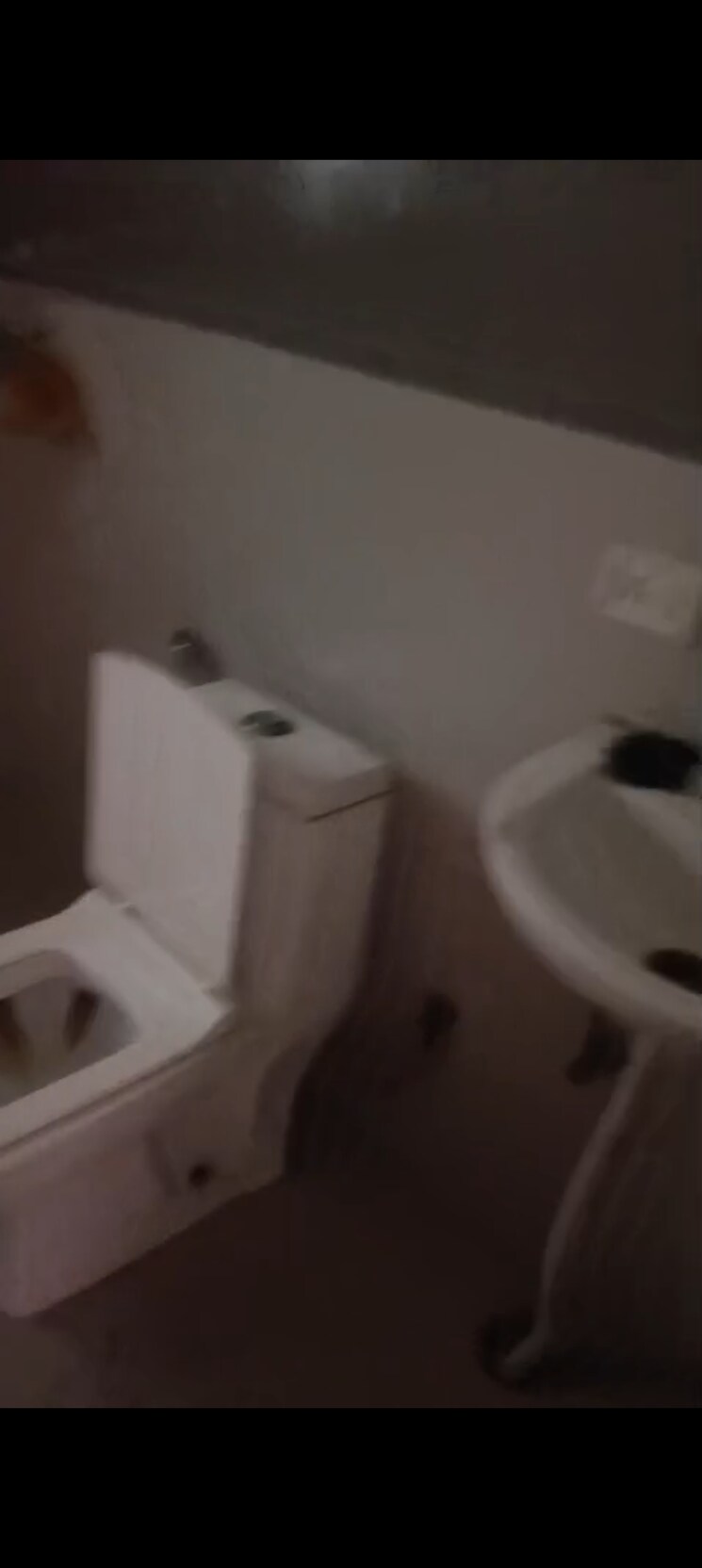 Bathroom, gls-arawali-homes-phase-2 3 Bedroom 745 Sq.Ft. Apartment In Sohna Sector 4 Gurgaon 8170800