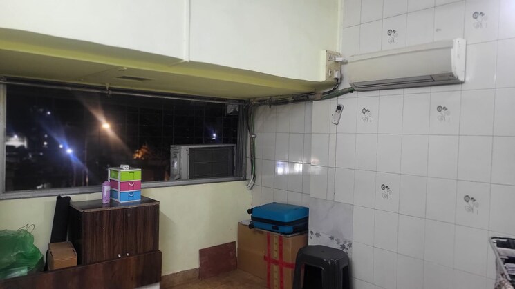 Room, dahisar east 2 Bedroom 625 Sq.Ft. Apartment In Dahisar East Mumbai 8170827