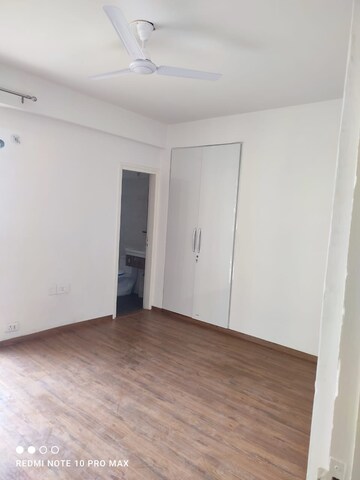 Room in 3 BHK Apartment at Tulip Violet, Sector 69 – for Rent