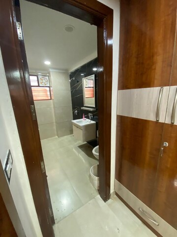 Furnished Amenities in 3 BHK Apartment at Sector 21d – for Sale