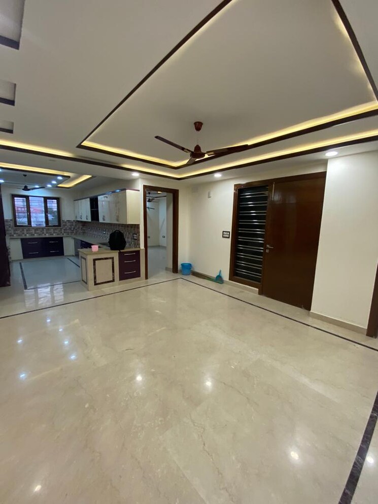 Room, sector 21d 3 Bedroom 1700 Sq.Ft. Apartment In Sector 21d Faridabad 8170833