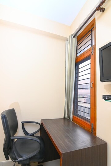 Bedroom in Studio Apartment at Vaishali Nagar – for Rent