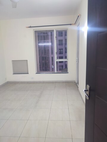 Room in 3 BHK Apartment at The Legend One, Sector 57 – for Rent