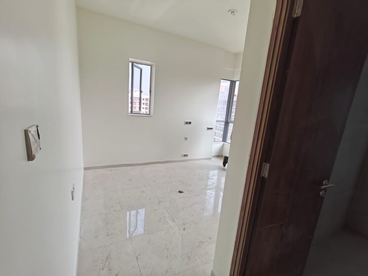 Master Bedroom, kalpataru-vienta-tower-b 3 Bedroom 1018 Sq.Ft. Apartment In Kandivali East Mumbai 8171024