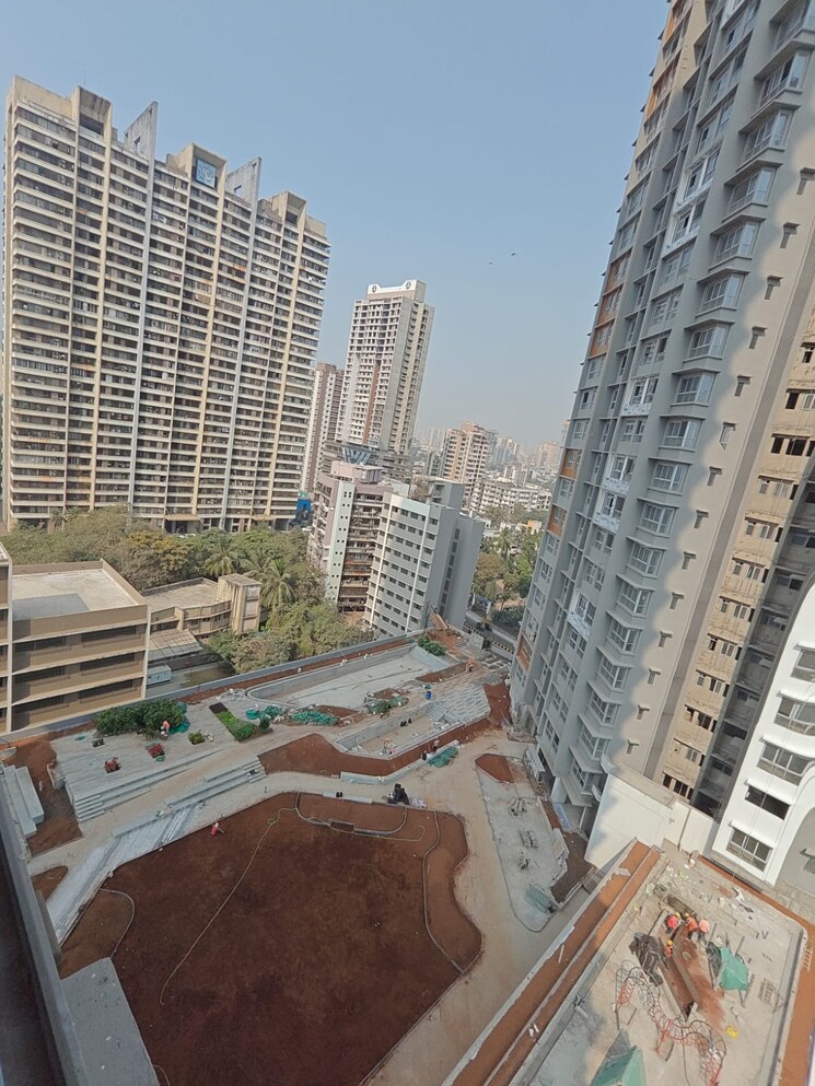 Exterior View, kalpataru-vienta-tower-b 3 Bedroom 1018 Sq.Ft. Apartment In Kandivali East Mumbai 8171024