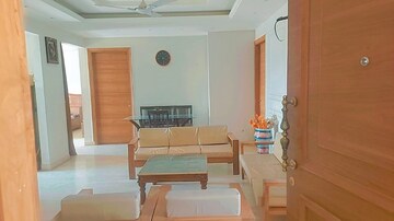 Living Room in 4 BHK Builder Floor at Sector 57 – for Rent