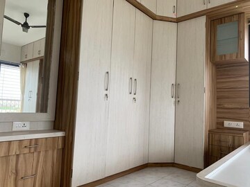 Room in 2 BHK Apartment at Eden Garden CHS, Viman Nagar – for Rent