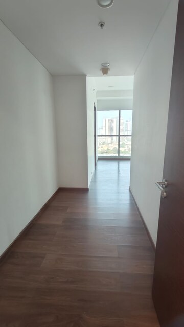 Room in 4 BHK Apartment at Bombay Realty Island City Center, Dadar East – for Sale