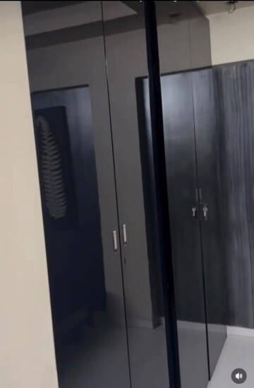 Bedroom in 3 BHK Apartment at Chembur – for Rent
