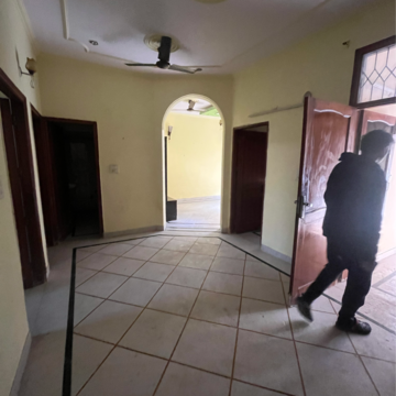 Bathroom in 3 BHK Builder Floor at SLF Indraprastha Apartments, Indraprastha Colony – for Rent