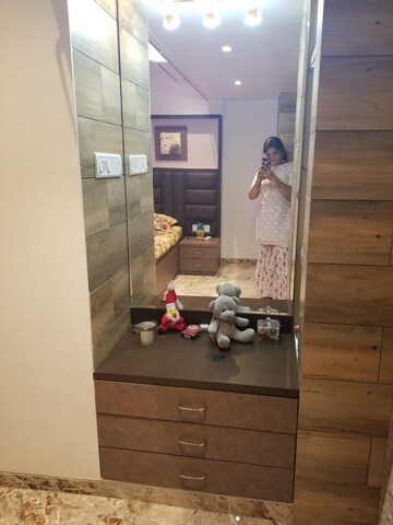 Furnished Amenities in 1 BHK Apartment at Bhoomi Samarth, Goregaon East – for Rent