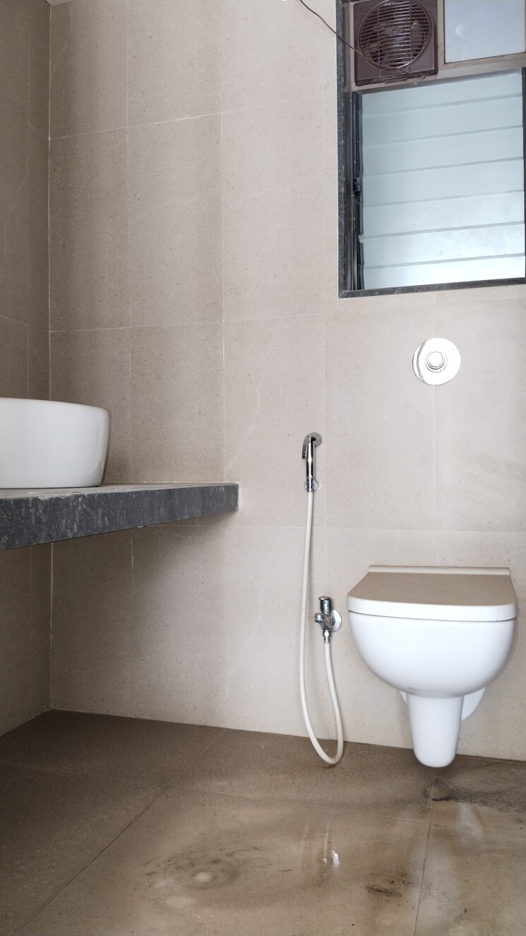 Bathroom, runwal-my-city-phase-ii-cluster-05 3 Bedroom 777 Sq.Ft. Apartment In Dombivli East Thane 8171249