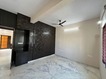 Room in 3 BHK Apartment at Reliaable Lakedew Residency, Harlur – for Rent