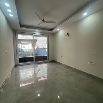 Room in 5 BHK Builder Floor at Chattarpur – for Sale