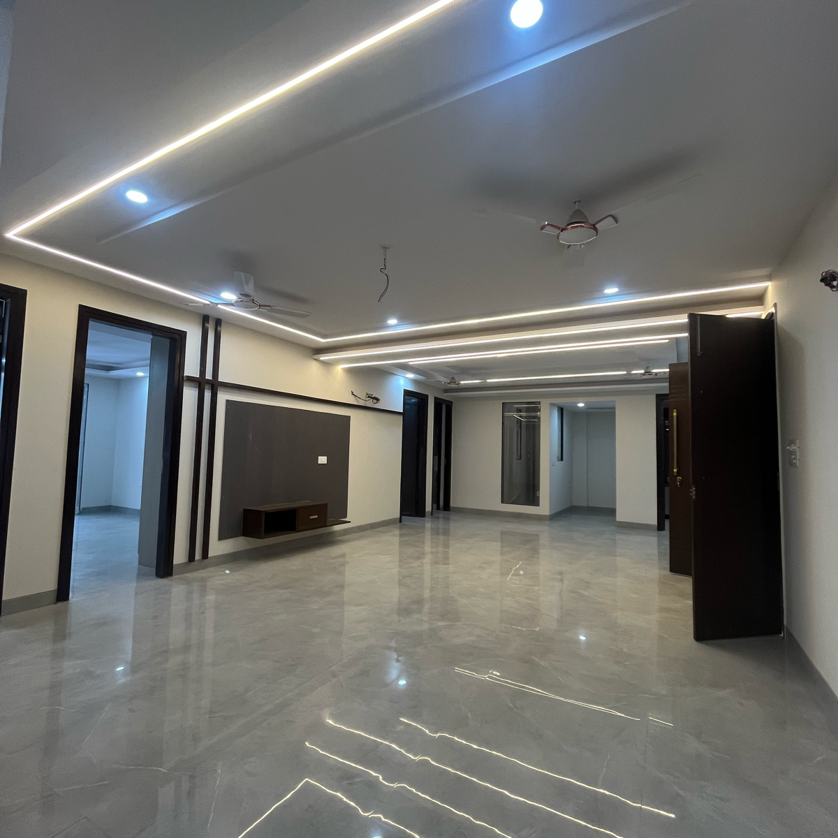 5 BHK + Pooja Room,Extra Room Builder Floor For Sale in Chattarpur 