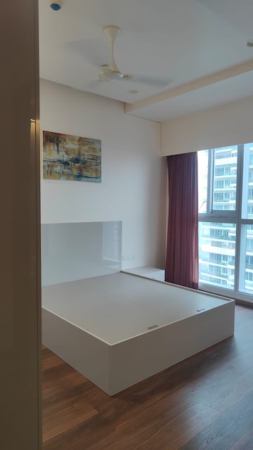 Room in 4 BHK Apartment at Bombay Realty Island City Center, Dadar East – for Sale