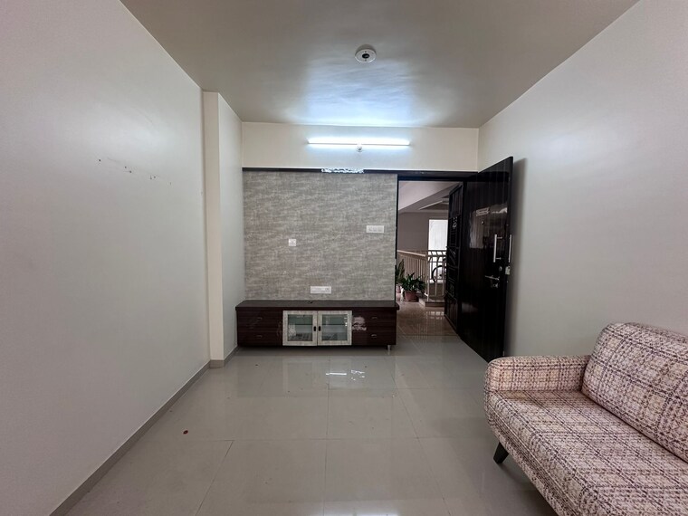 Living Room, shagun-perfect-10 2 Bedroom 975 Sq.Ft. Apartment In Balewadi Pune 8171455