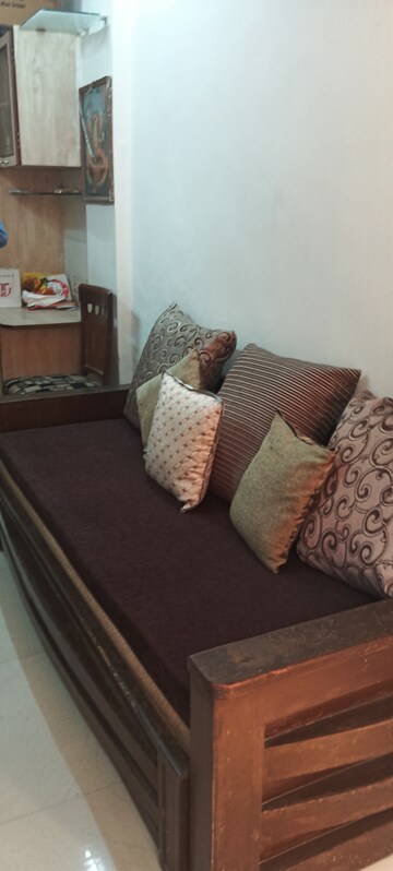 Living Room in 1 BHK Apartment at Andheri West – for Rent