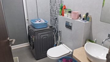 Master Bedroom in 2 BHK Apartment at Shree Niketan Annexe, Chembur – for Rent